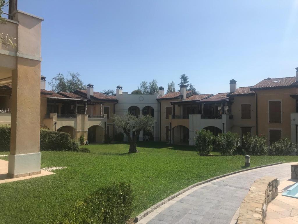 Luxury Apartments - Le Fate - Residence With Pool Manerba del Garda Eksteriør bilde