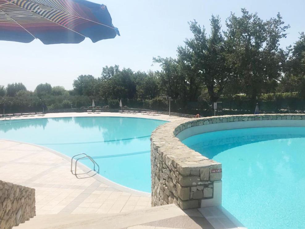 Luxury Apartments - Le Fate - Residence With Pool Manerba del Garda Eksteriør bilde