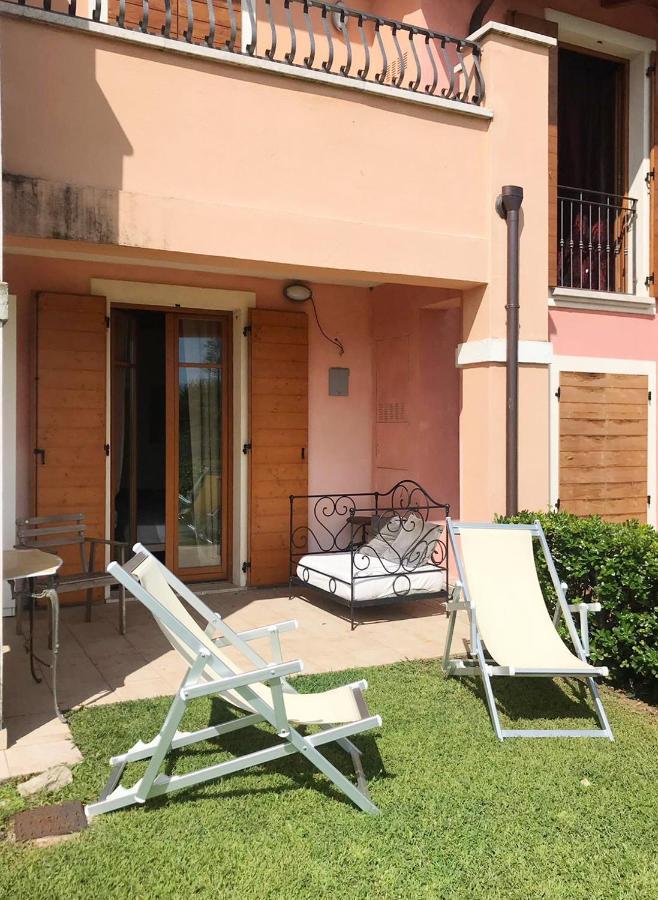 Luxury Apartments - Le Fate - Residence With Pool Manerba del Garda Eksteriør bilde